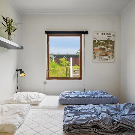 Charming And Well-kept On A Large Natural Plot Close To Forest, And The Cosy Harbour, Shops And Attractions Of